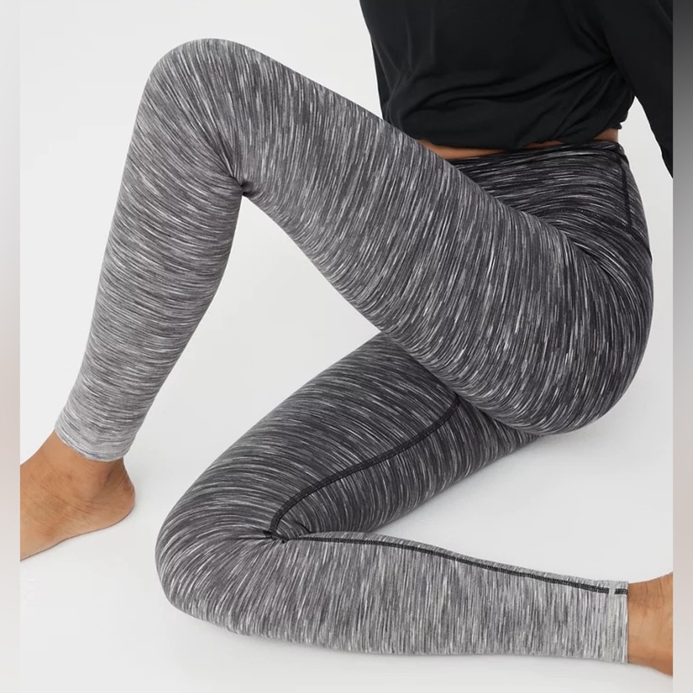 Aerie |‎ Chill Play Move High Waisted Black White Ombre Leggings S